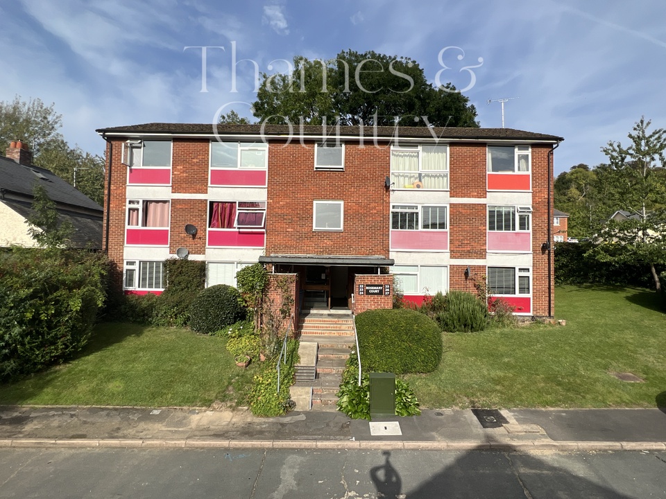 2 bed apartment for sale in Rosemary Court, High Wycombe  - Property Image 32