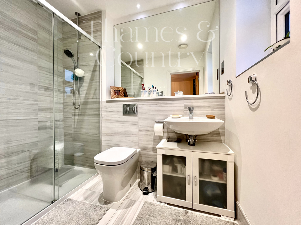 4 bed semi-detached house for sale in Cutlers Close, Maidenhead  - Property Image 22