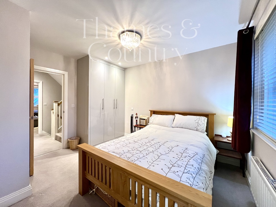 4 bed semi-detached house for sale in Cutlers Close, Maidenhead  - Property Image 24