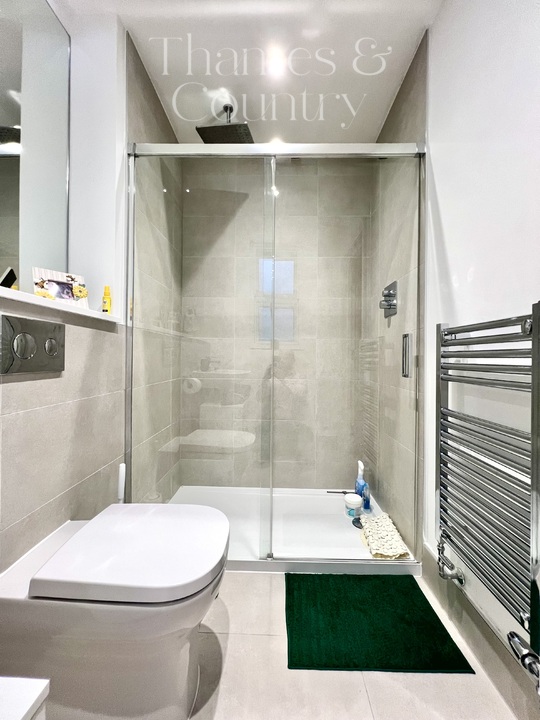 4 bed semi-detached house for sale in Cutlers Close, Maidenhead  - Property Image 25
