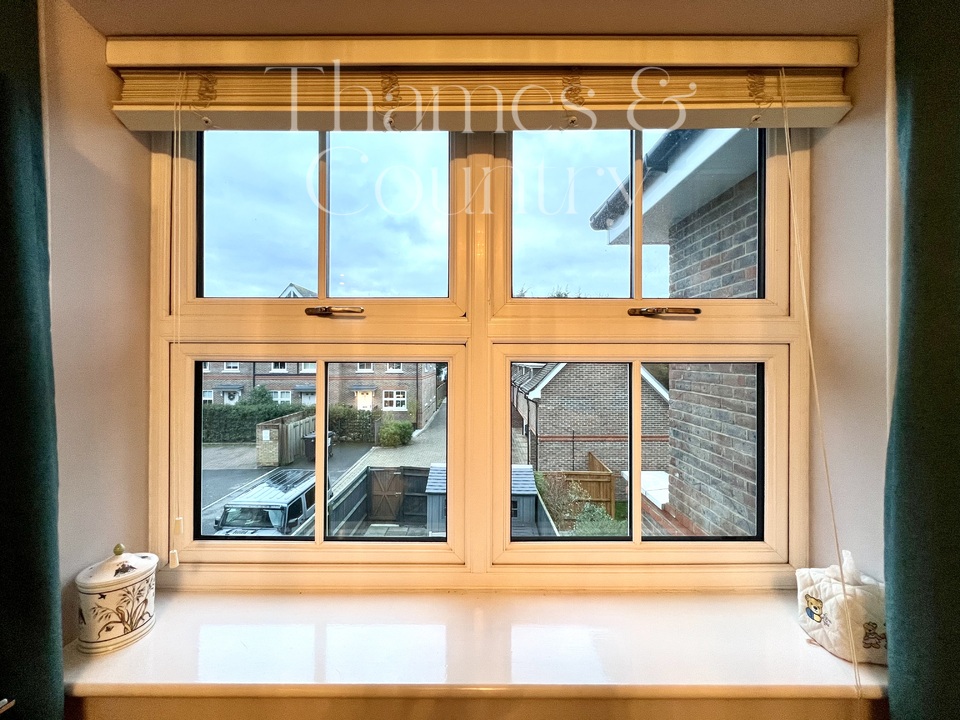 4 bed semi-detached house for sale in Cutlers Close, Maidenhead  - Property Image 21