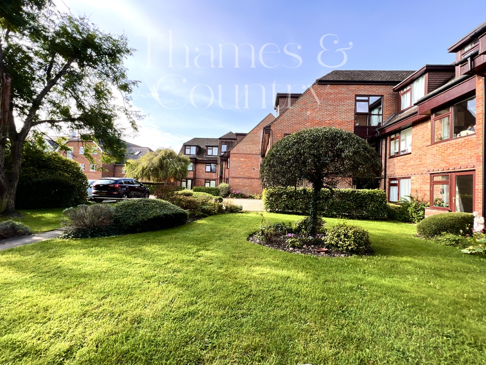 2 bed apartment for sale in Dean Street, Marlow  - Property Image 32