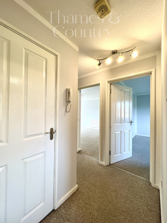 2 bed apartment for sale in Dean Street, Marlow  - Property Image 10