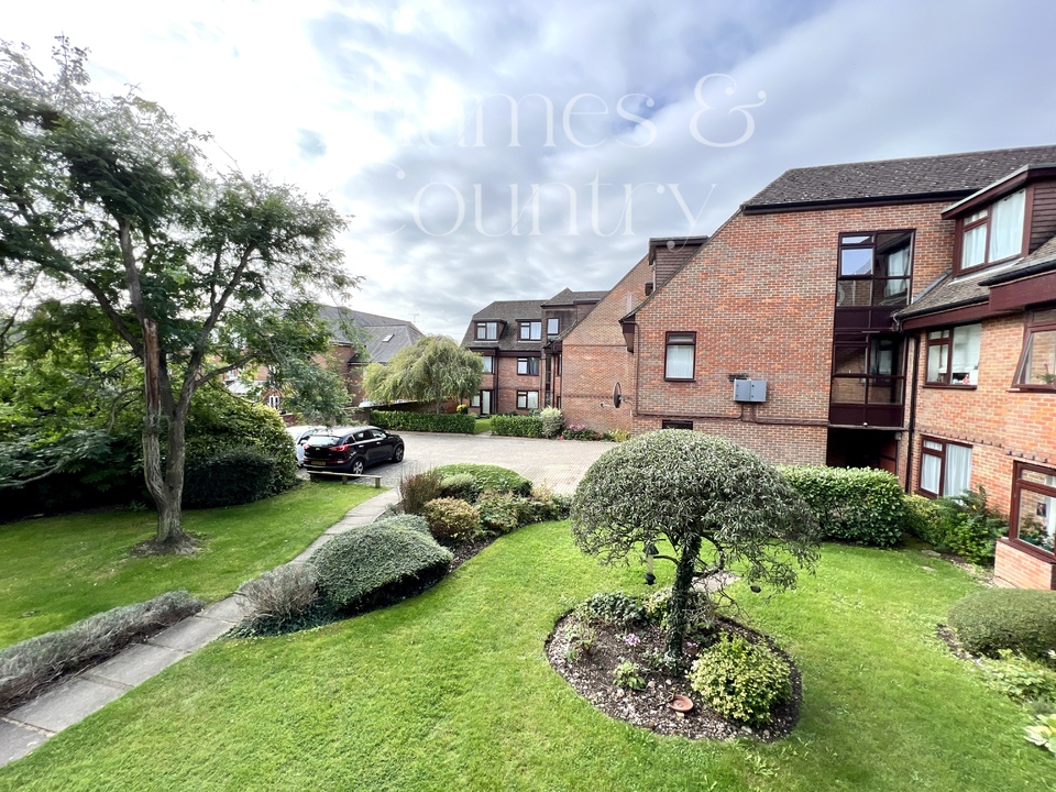 2 bed apartment for sale in Dean Street, Marlow  - Property Image 35