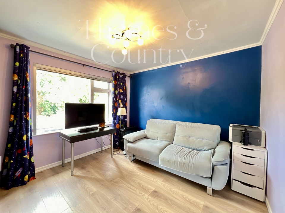 5 bed semi-detached house for sale in Carver Hill Road, High Wycombe  - Property Image 22