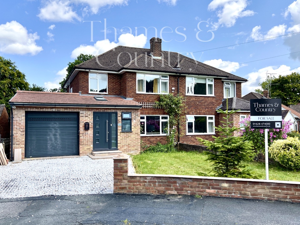 5 bed semi-detached house for sale in Carver Hill Road, High Wycombe  - Property Image 35