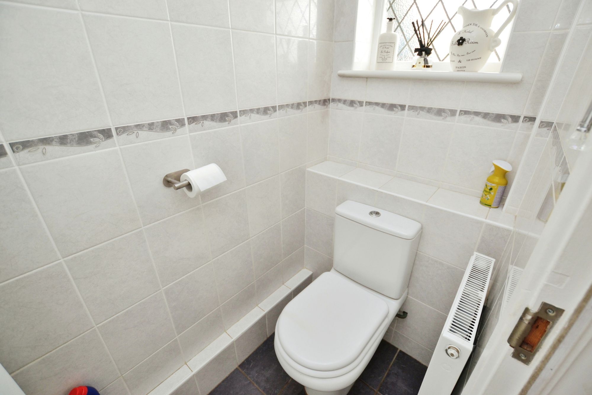 3 bed house for sale in Fen Close, Upminster  - Property Image 6