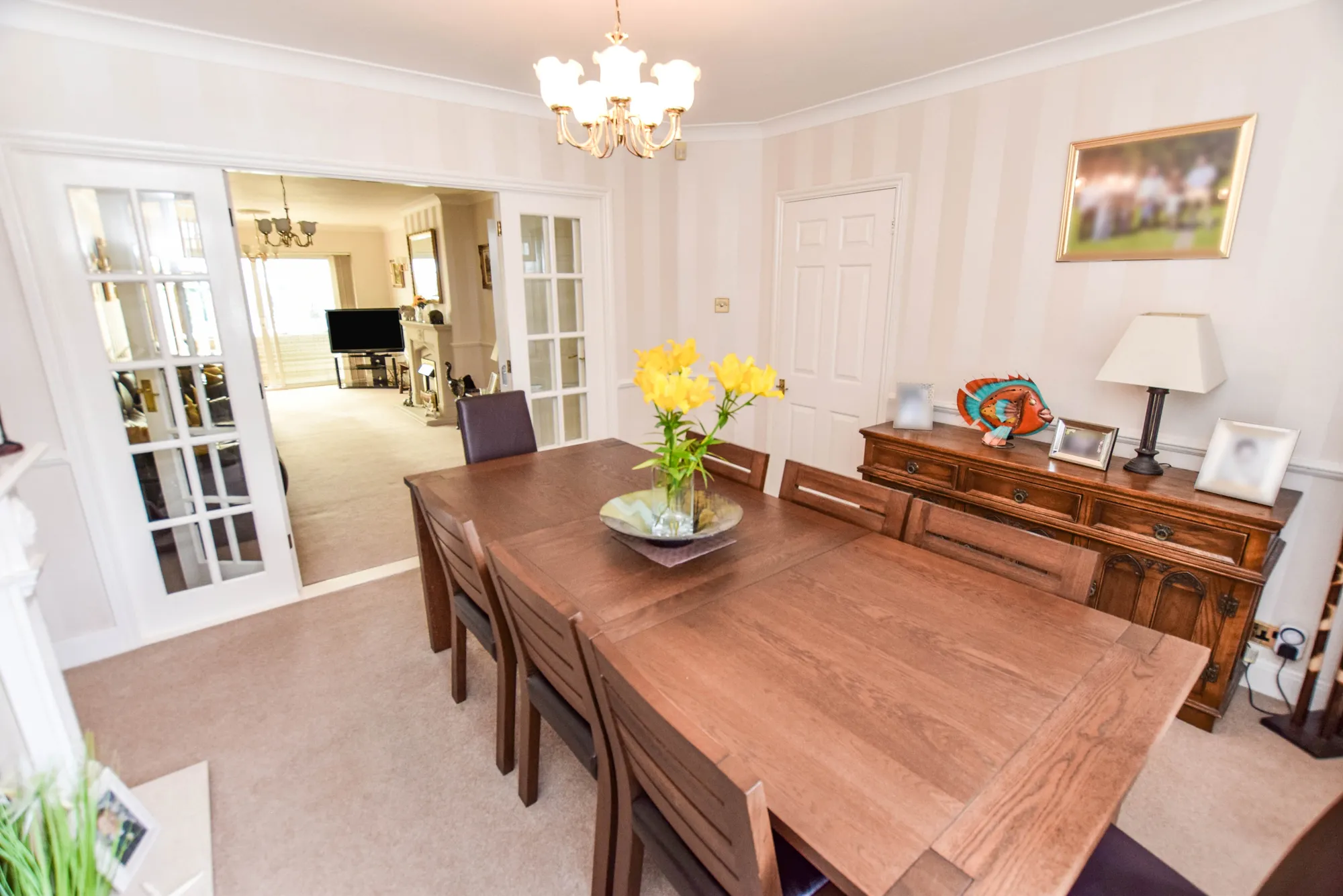 4 bed semi-detached house for sale in Tennyson Avenue, Grays  - Property Image 3