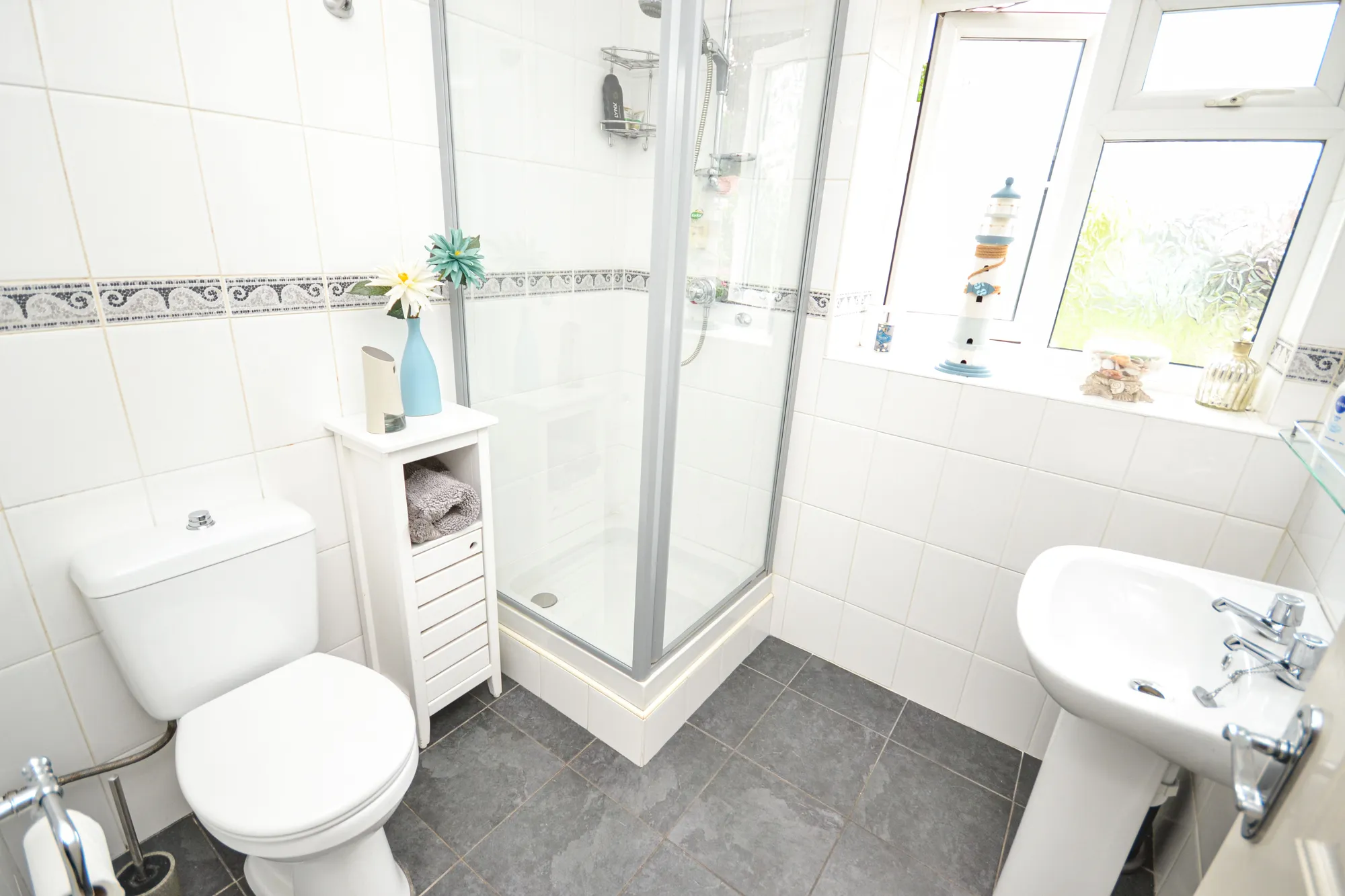 3 bed semi-detached house for sale in Wood View, Grays  - Property Image 16