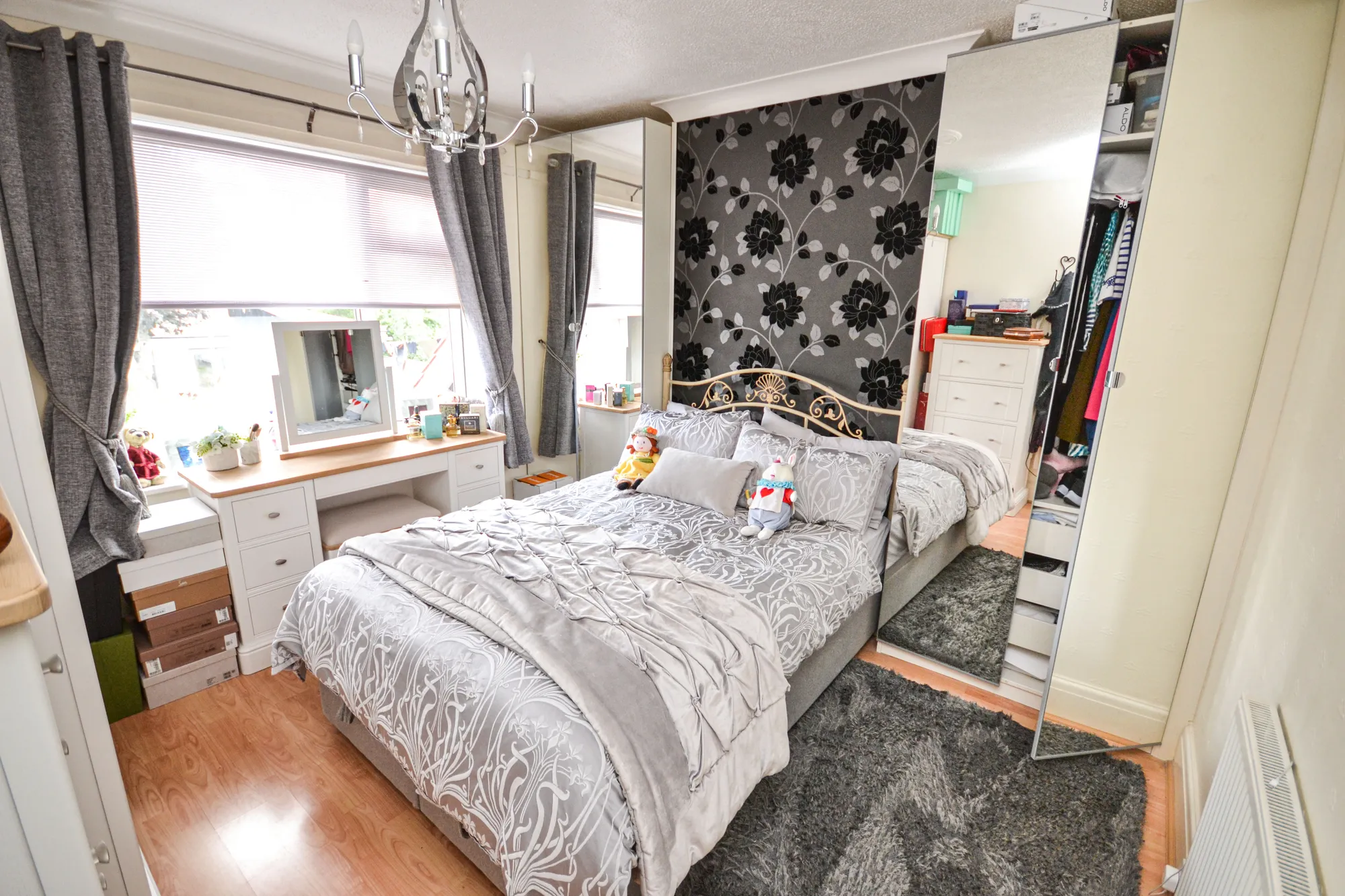 3 bed semi-detached house for sale in Wood View, Grays  - Property Image 17