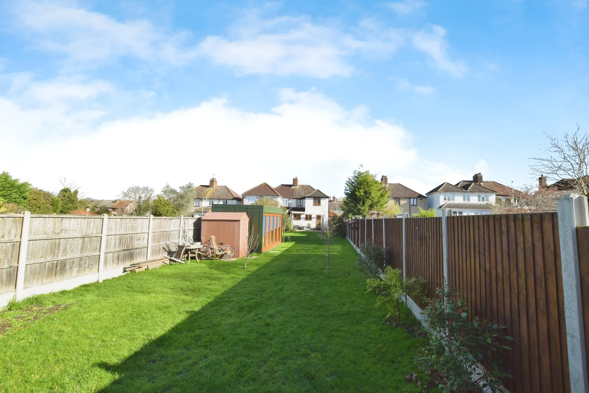 3 bed semi-detached house for sale in Pound Lane, Grays  - Property Image 14