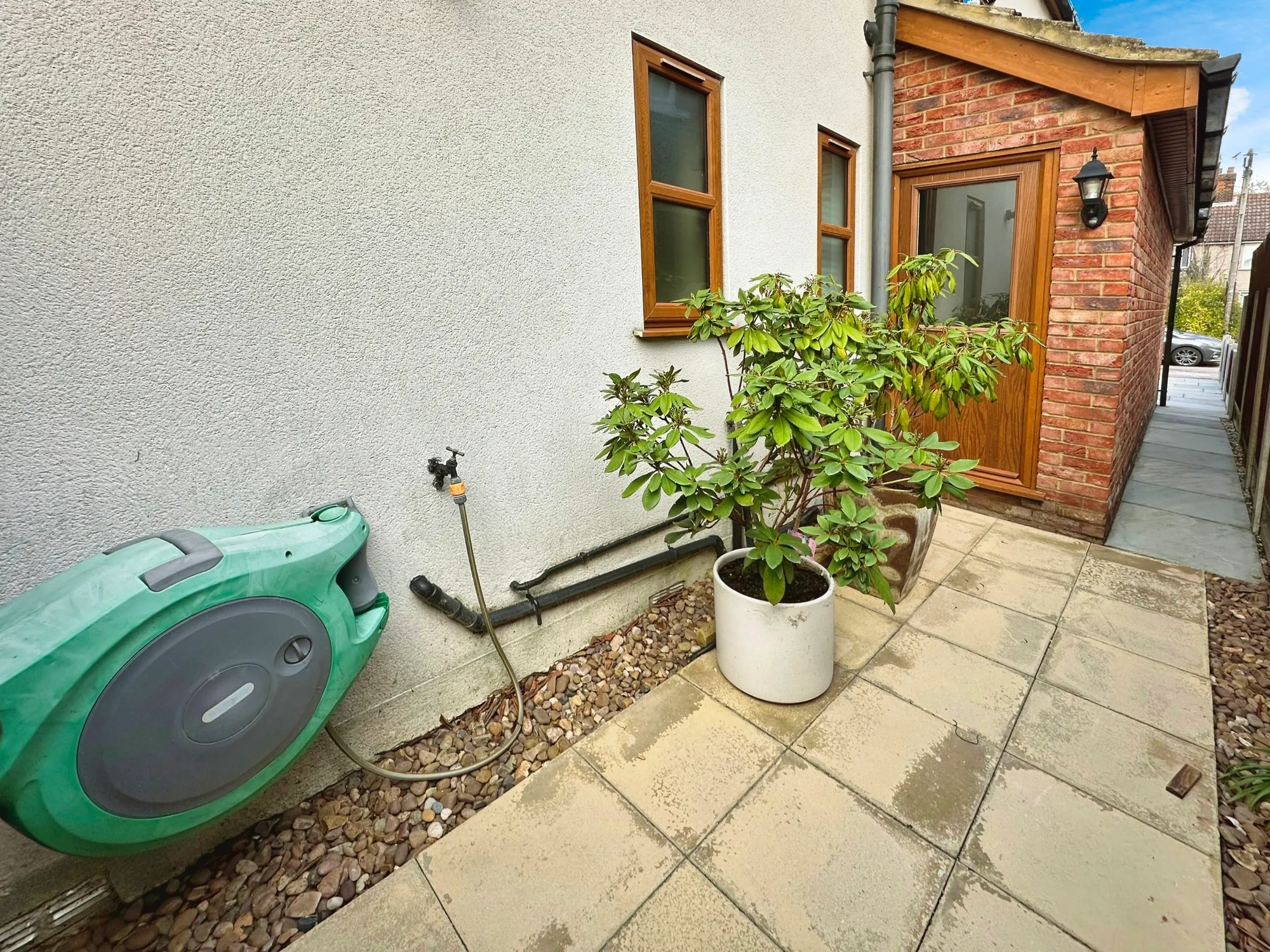 3 bed semi-detached house for sale in Pound Lane, Grays  - Property Image 21