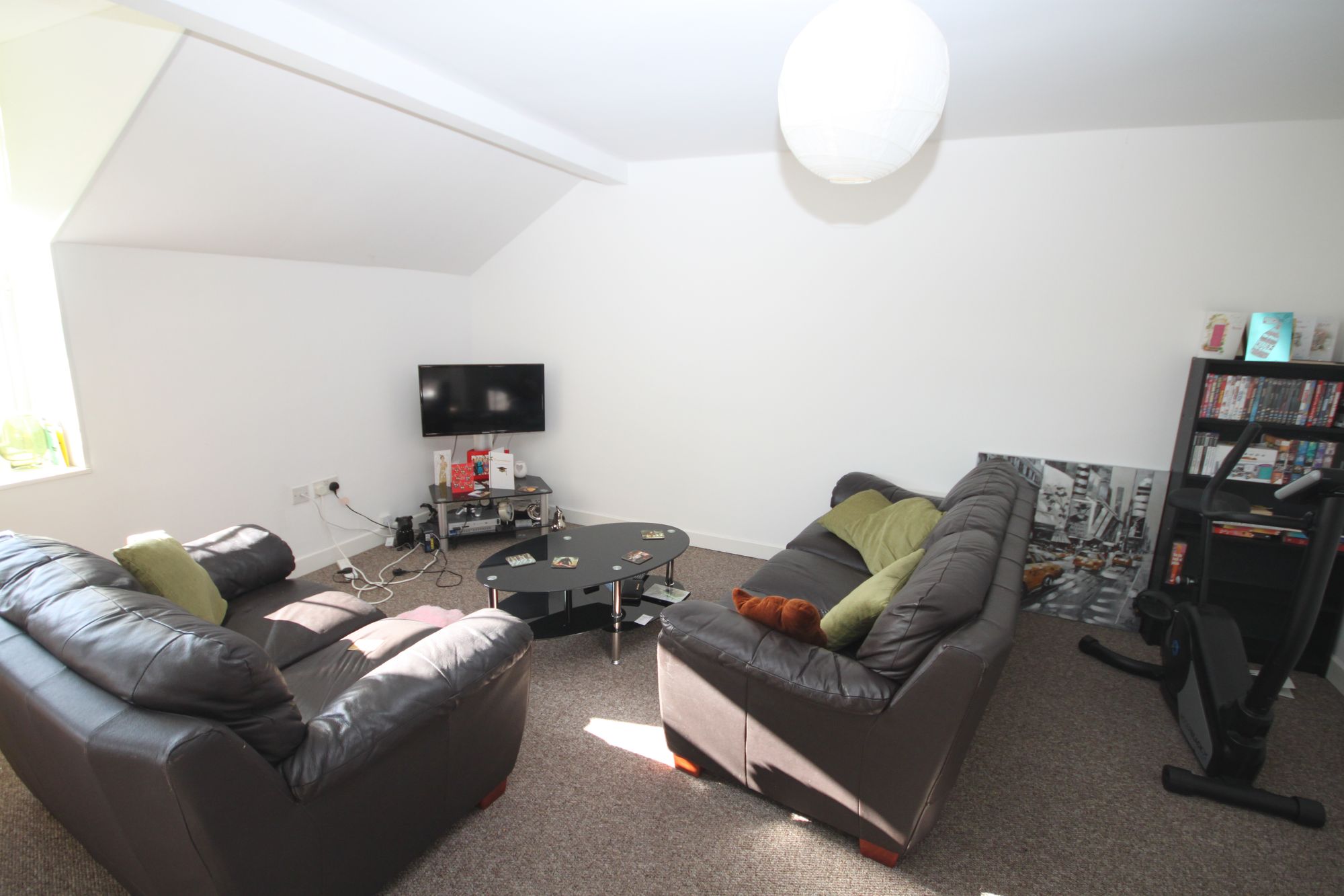1 bed flat to rent in Three Horse Shoes, Exeter  - Property Image 2