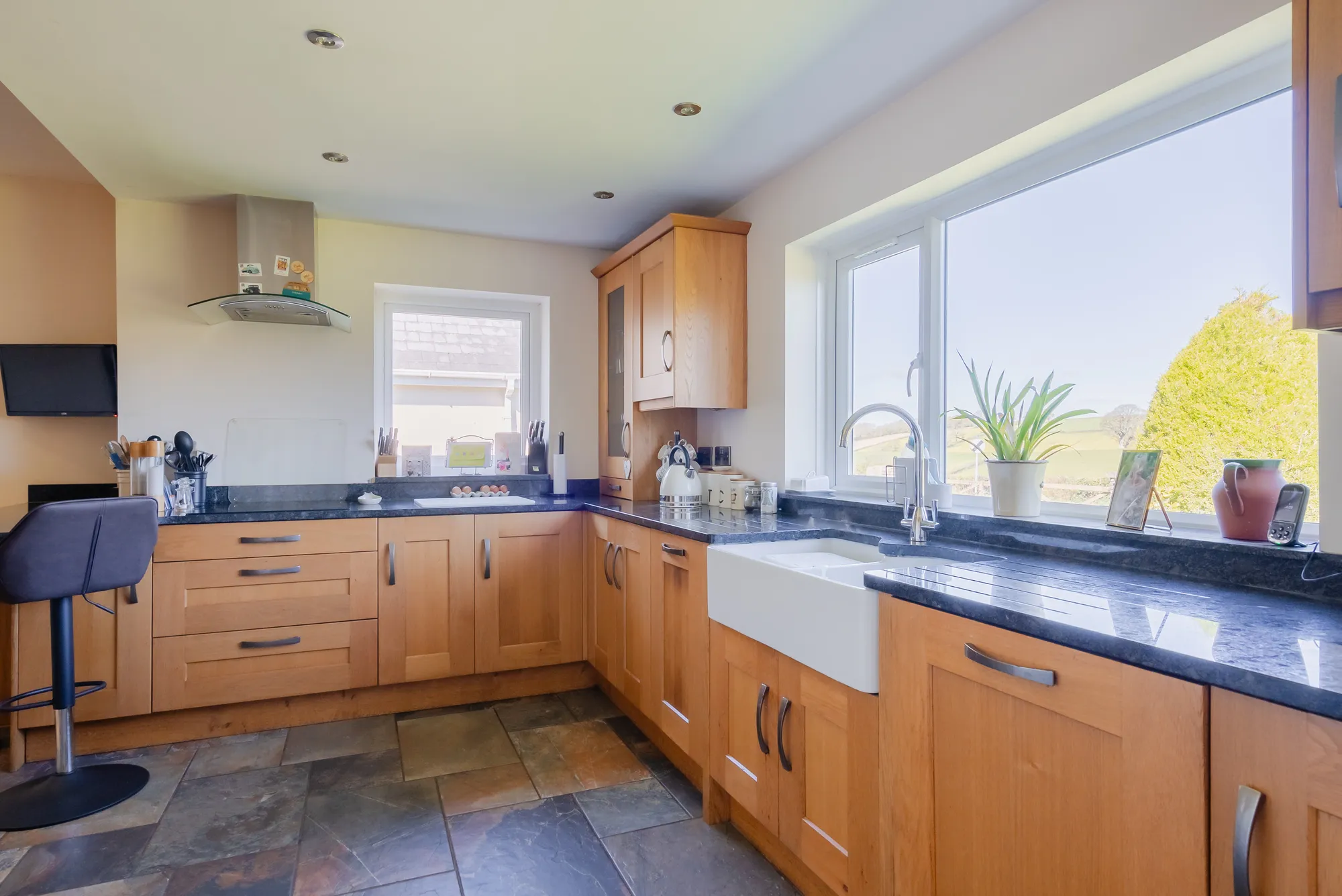5 bed detached bungalow for sale in Cheriton Bishop, Exeter  - Property Image 7