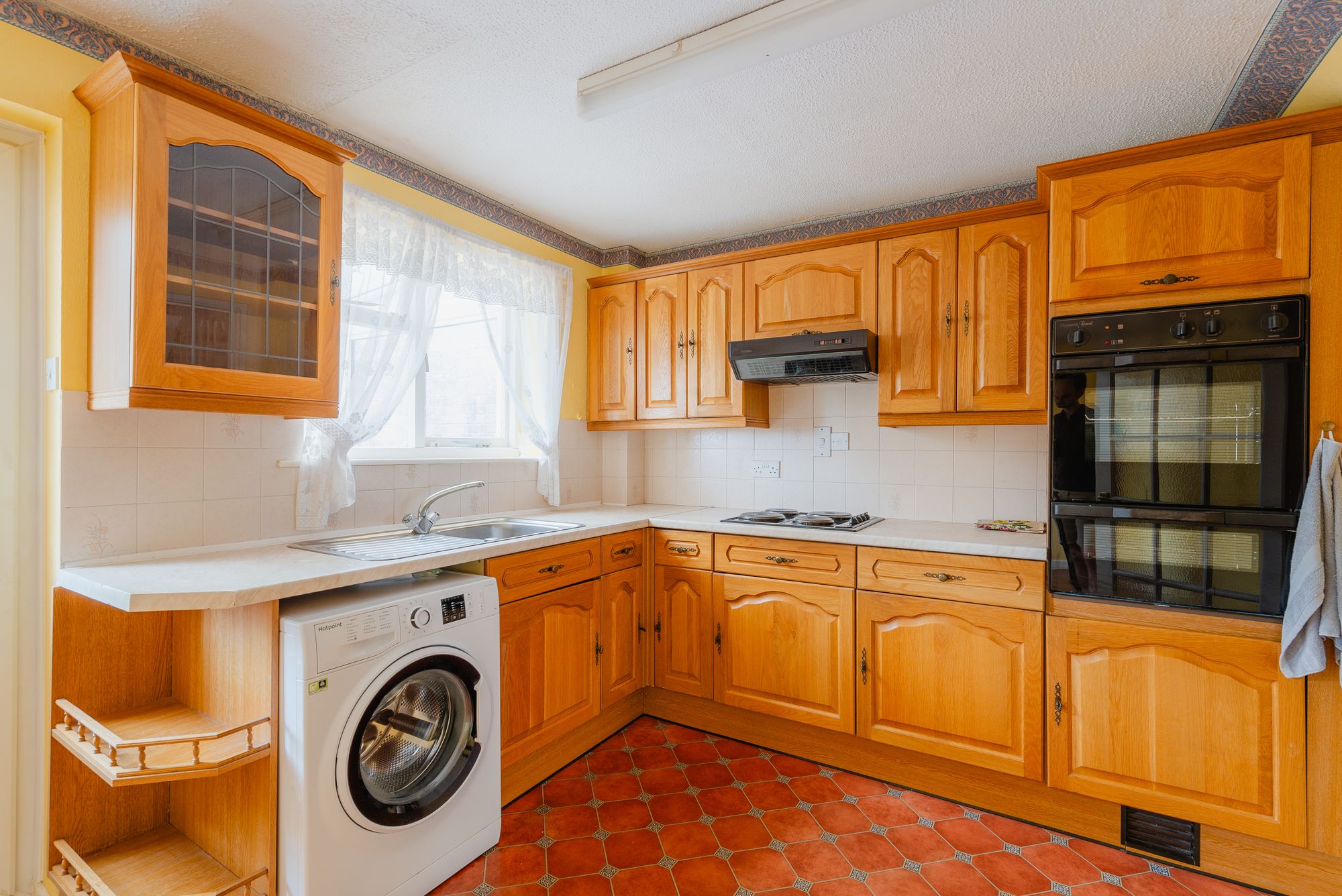 2 bed mid-terraced house for sale in Beech Park, Crediton  - Property Image 2