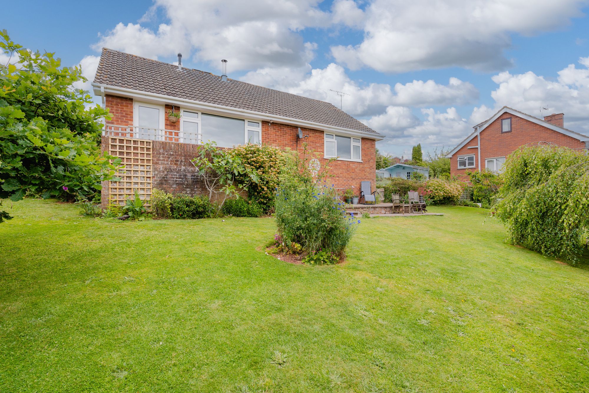 2 bed detached bungalow for sale in Alexandra Way, Crediton  - Property Image 4