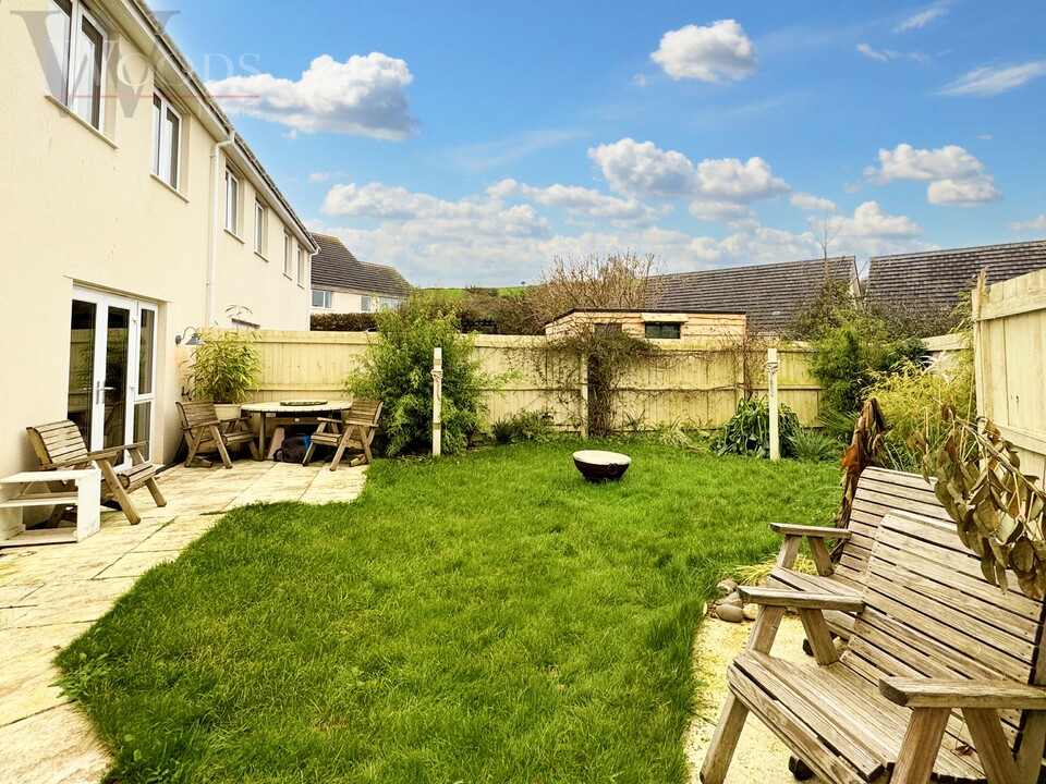 2 bed end of terrace house for sale in Home Reach Avenue, Totnes  - Property Image 4
