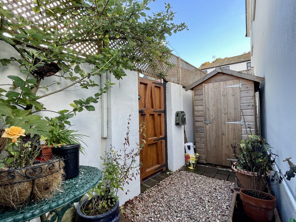 2 bed end of terrace house for sale in New Walk, Totnes  - Property Image 4