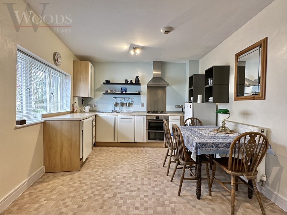 2 bed for sale in Leechwell Court, Totnes  - Property Image 11
