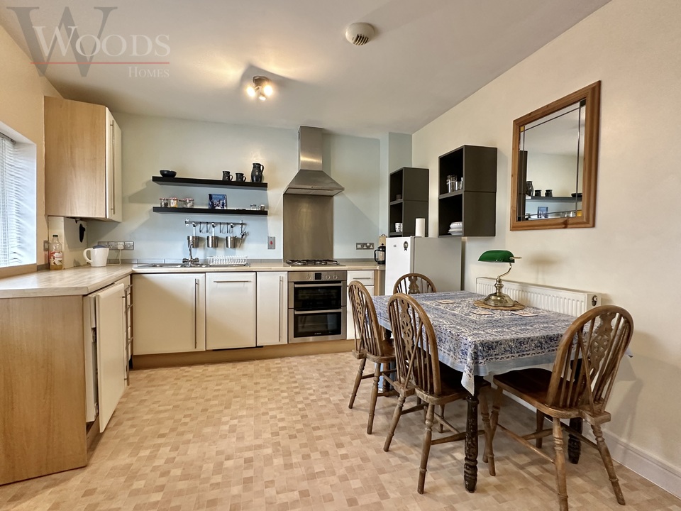 2 bed for sale in Leechwell Court, Totnes  - Property Image 3