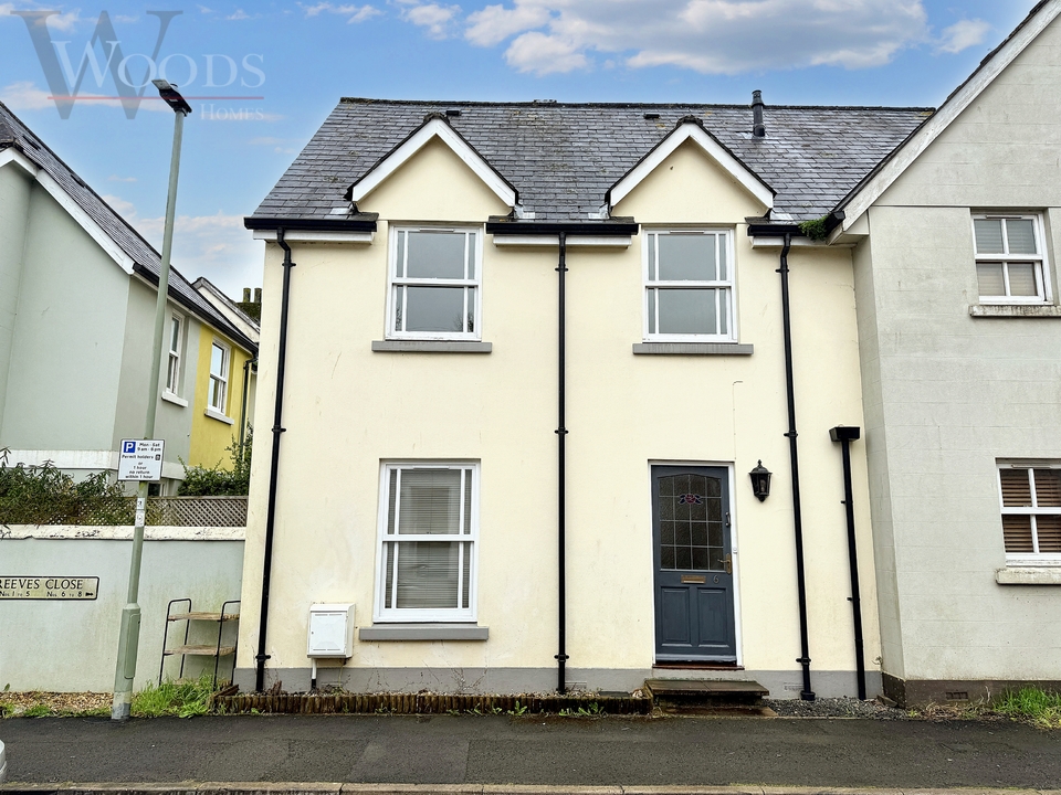 3 bed end of terrace house for sale in Reeves Close, Totnes  - Property Image 1