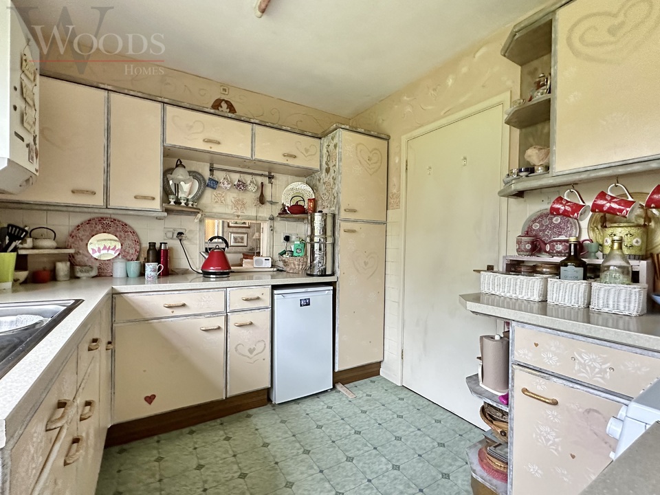 2 bed for sale in Bovey Tracey, Newton Abbot  - Property Image 3