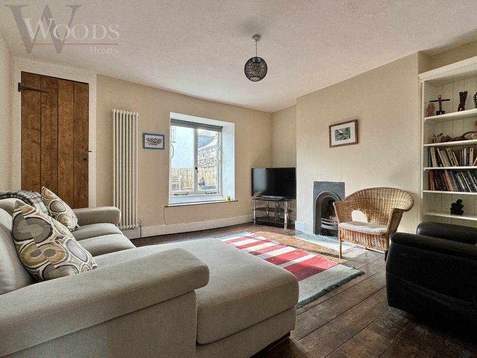 2 bed cottage for sale in Fore Street, Totnes  - Property Image 1