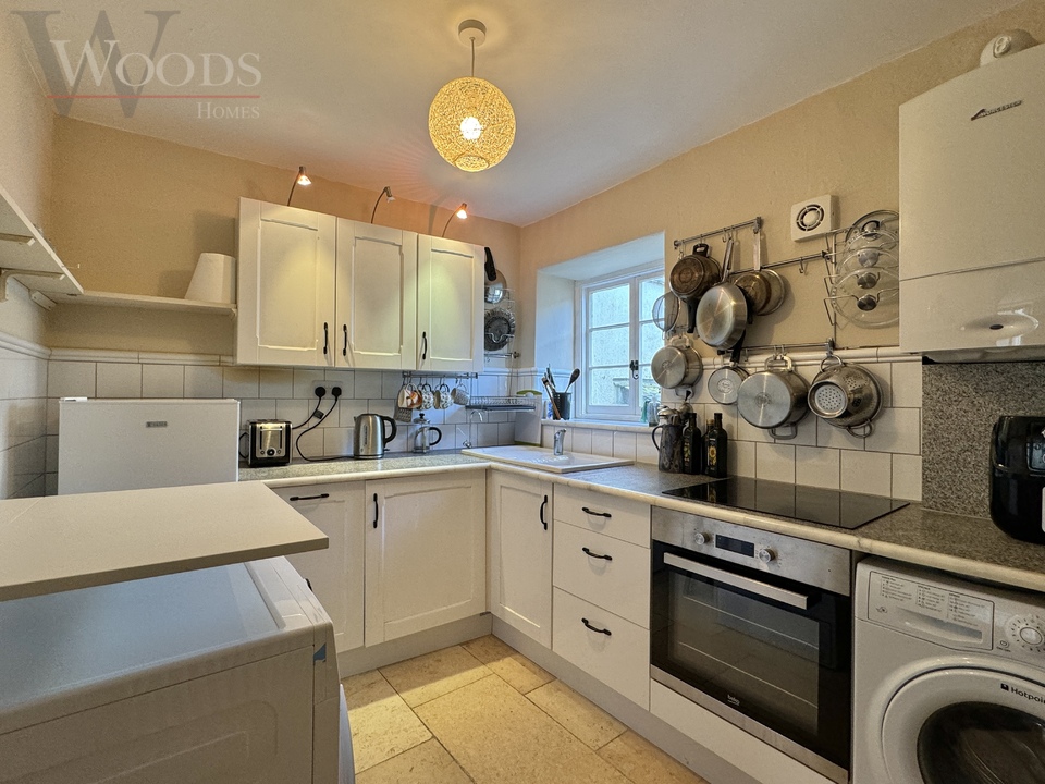 2 bed cottage for sale in Fore Street, Totnes  - Property Image 8