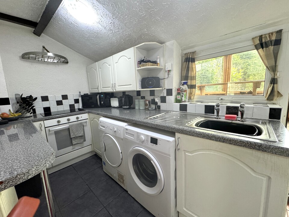 1 bed cottage for sale in Fore Street, Kingsteignton  - Property Image 3