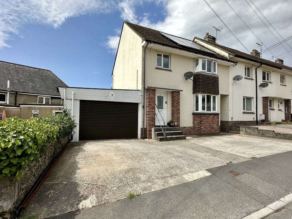 3 bed end of terrace house for sale in Chudleigh, Chudleigh  - Property Image 1