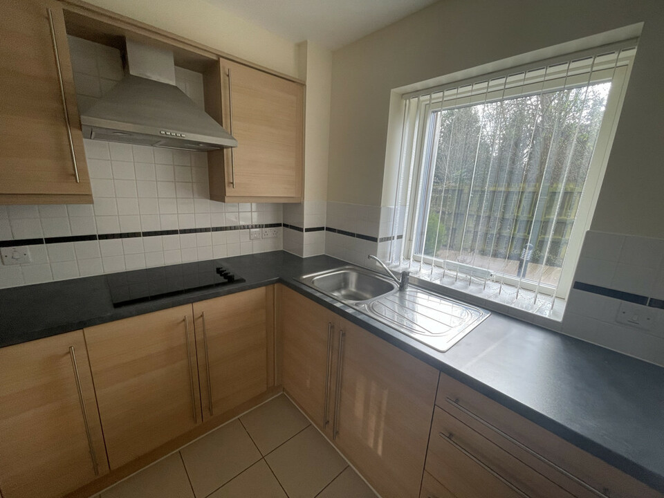1 bed apartment to rent in Manor Crescent, Paignton  - Property Image 5