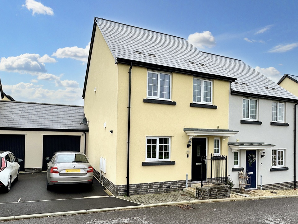 3 bed semi-detached house for sale in Spinners Square, Chudleigh  - Property Image 1