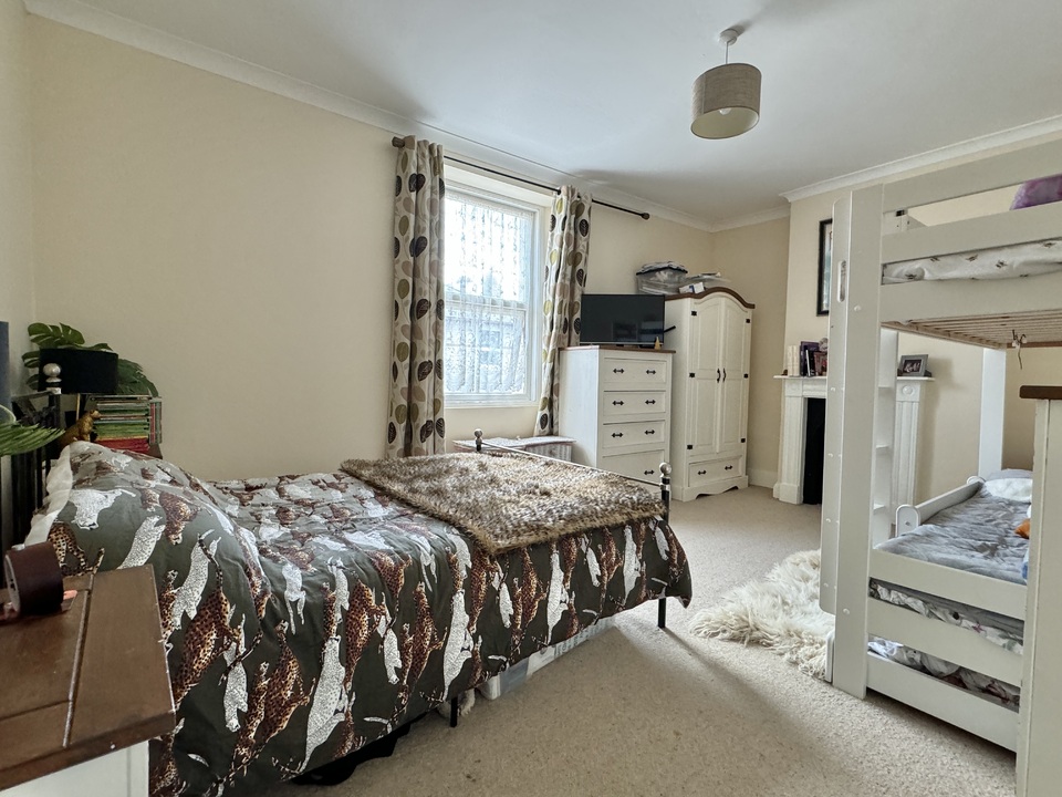 2 bed terraced house for sale in Fairfield Terrace, Newton Abbot  - Property Image 6