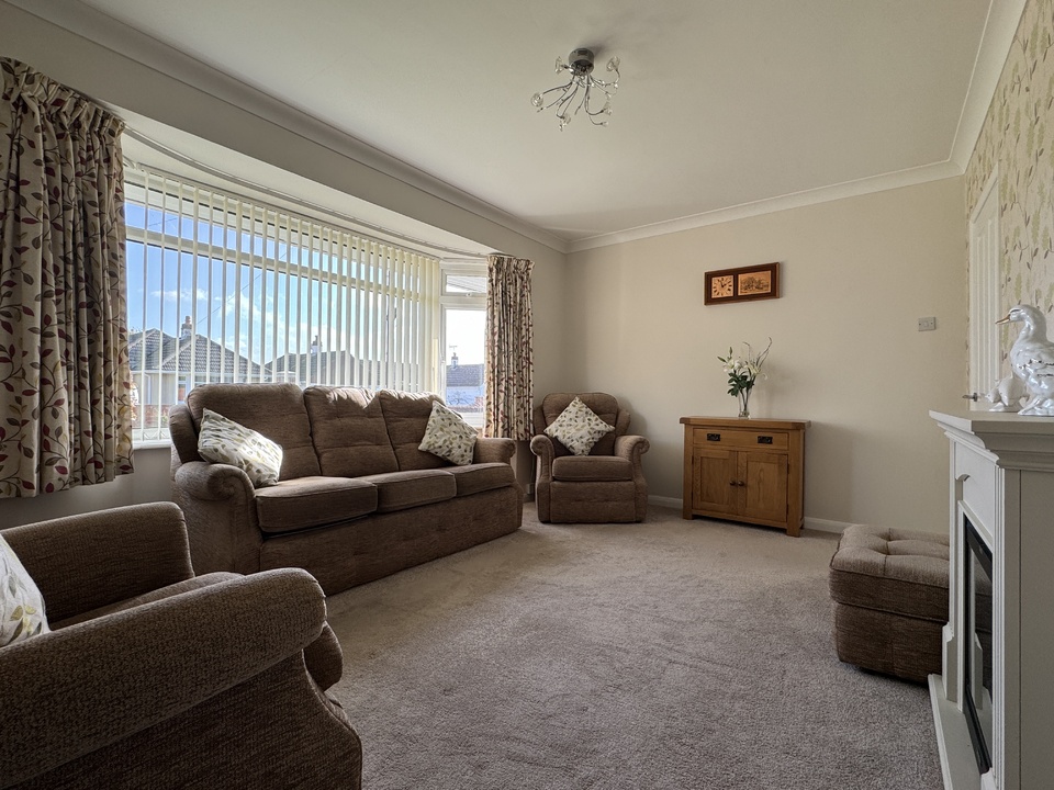 2 bed bungalow for sale in Templers Way, Kingsteignton  - Property Image 5