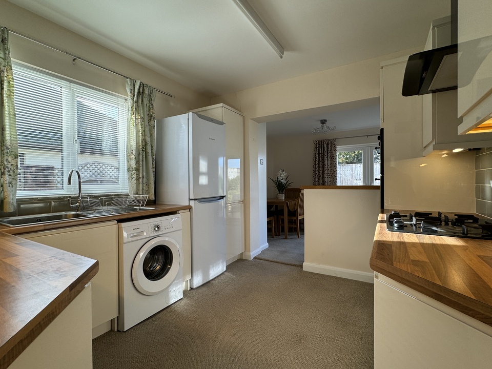 2 bed bungalow for sale in Templers Way, Kingsteignton  - Property Image 3