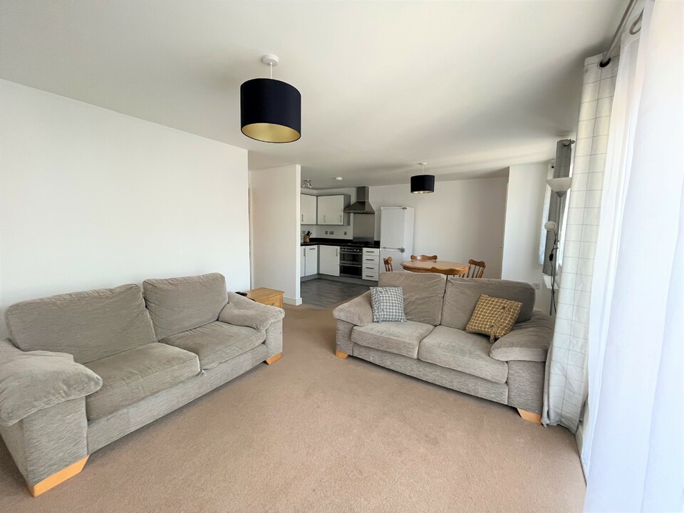 2 bed apartment for sale in Berkshire Close, Ogwell  - Property Image 10