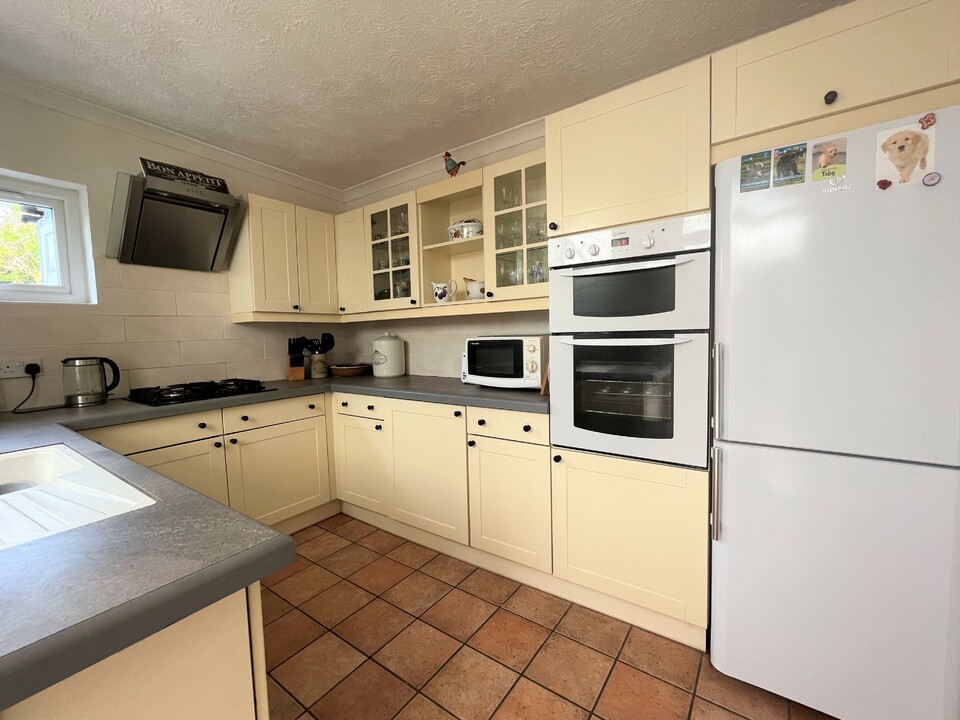 3 bed semi-detached house for sale in Decoy, Newton Abbot  - Property Image 3