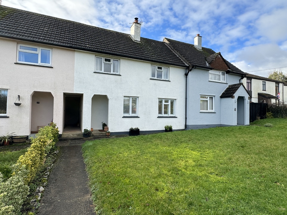 3 bed terraced house for sale in Chudleigh, Chudleigh  - Property Image 1