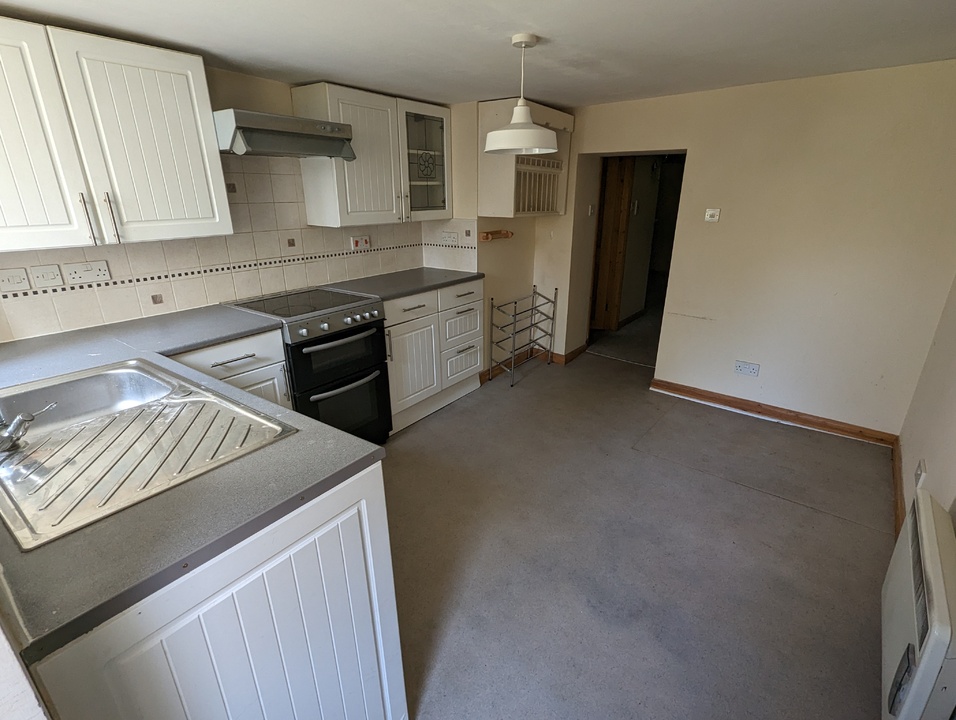 1 bed apartment to rent in Fore Street, Newton Abbot  - Property Image 2