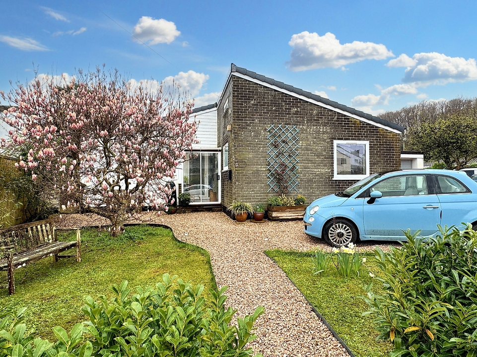 2 bed detached bungalow for sale in Abbotskerswell, Newton Abbot  - Property Image 1