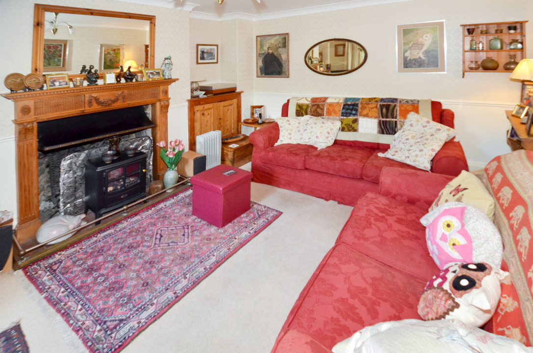 3 bed end of terrace house for sale in Rock Road, Chudleigh  - Property Image 2