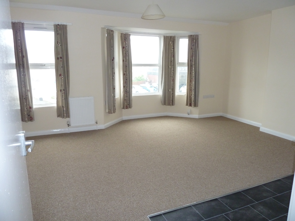 1 bed apartment to rent in Torquay Road, Paignton  - Property Image 2
