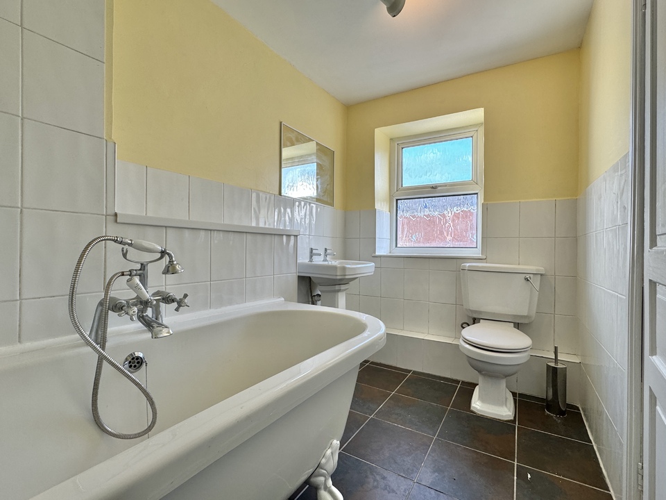 1 bed terraced house for sale in Quay Road, Newton Abbot  - Property Image 6