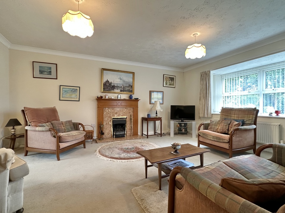 4 bed detached house for sale in Bovey Tracey, Bovey Tracey  - Property Image 2