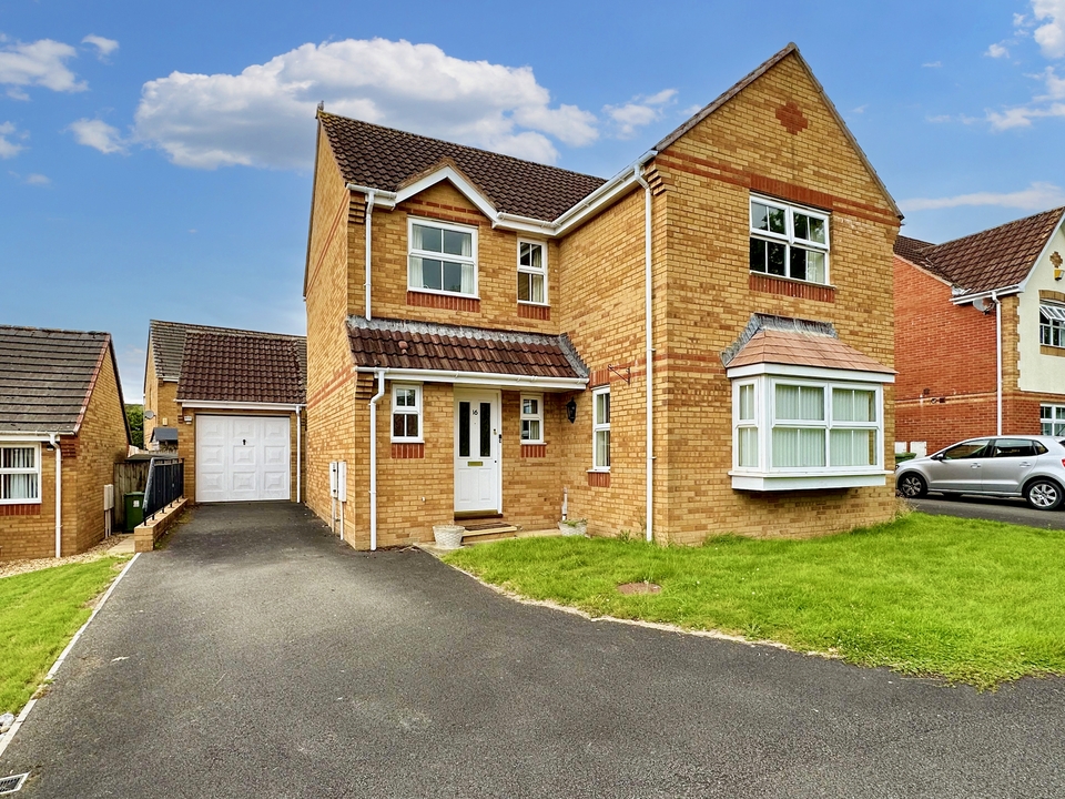 4 bed detached house for sale in Bovey Tracey, Bovey Tracey  - Property Image 1