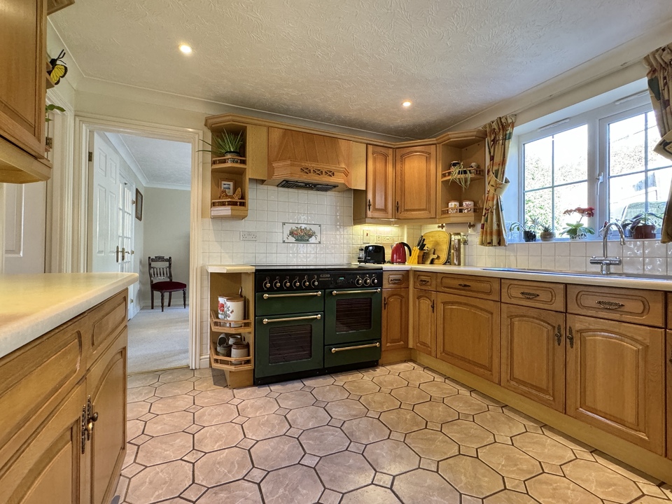 5 bed detached house for sale in Kingsteignton, Newton Abbot  - Property Image 16