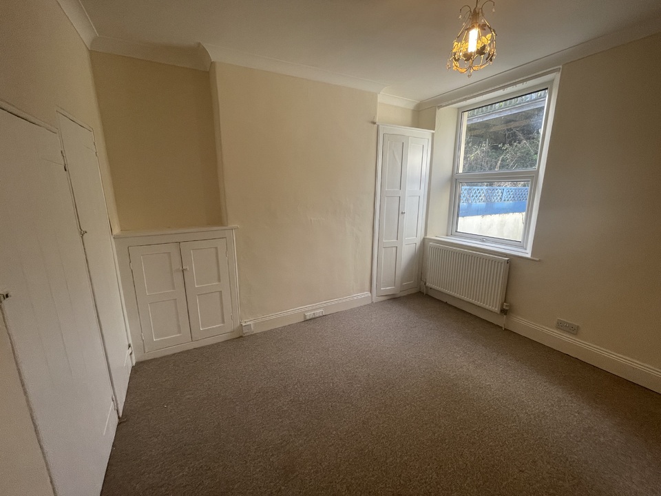 3 bed terraced house to rent in Ellacombe Church Road, Torquay  - Property Image 3