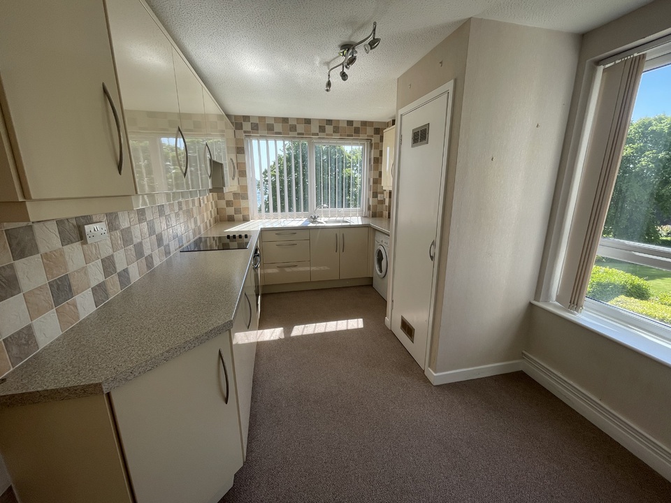 2 bed apartment to rent in Livermead Hill, Torquay  - Property Image 10