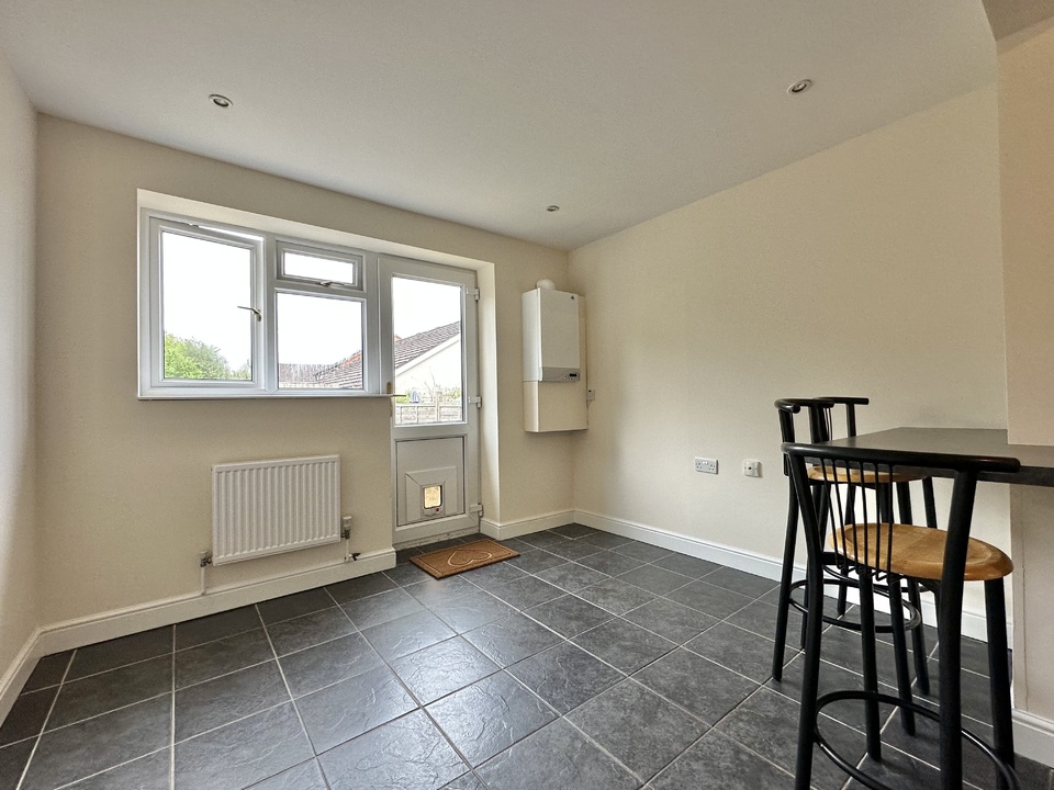 2 bed terraced house for sale in Kingsteignton, Newton Abbot  - Property Image 6