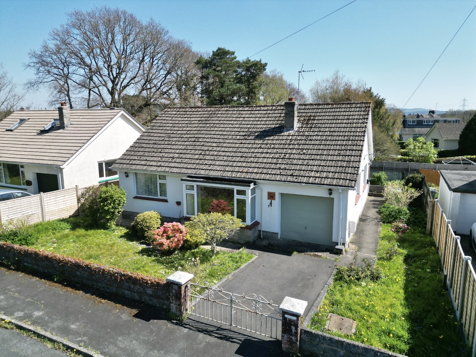 2 bed bungalow for sale in Summerhill Crescent, Liverton  - Property Image 1